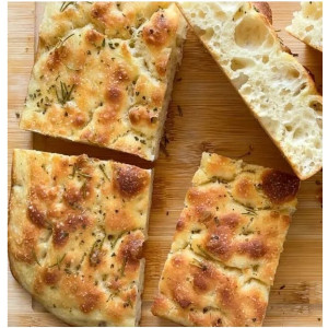FOCACCIA SIN TOMATE 